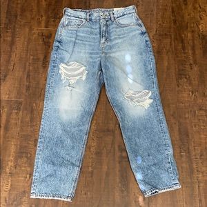 AE curvy mom jean